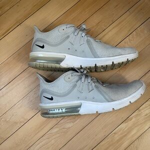 Woman’s Nike Air Max Sequent 3 Sneakers